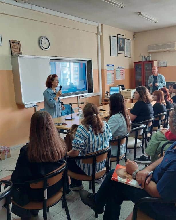 Prof Dr Ayşe İlker ile Düşünmek Okumak Anlamak Yazmak Manisa